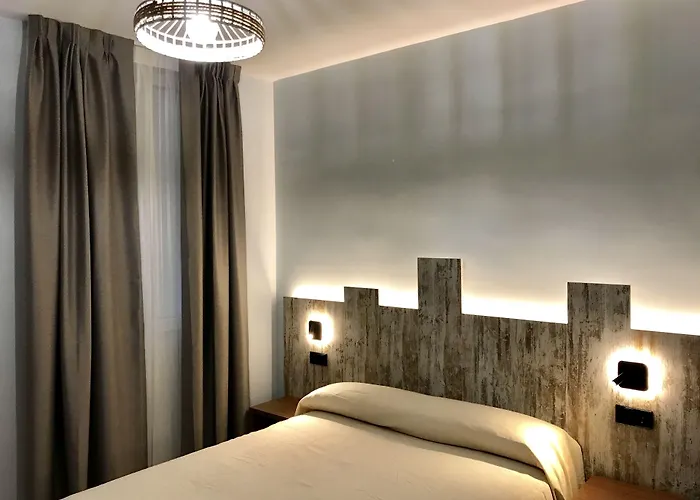 Hostal Anton Martin Madrid